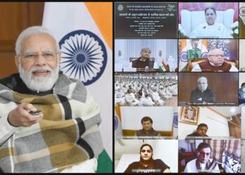 PM delivers the keynote address at the national launch ceremony of 'Azadi Ke Amrit Mahotsav se Swarnim Bharat Ke Ore'