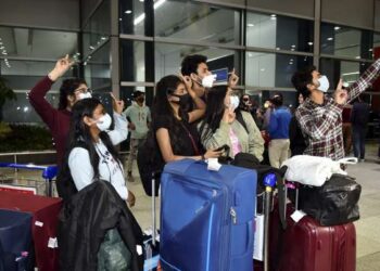 242 Indian students return safely to country from Ukraine
