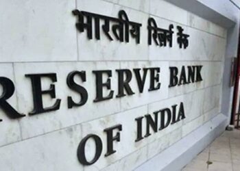 India's forex reserves rise by $394 million to $631.92 billion: RBI data