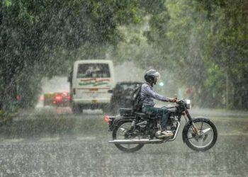Cyclone Asani is expected to bring heavy rain to eight districts in Odisha today.