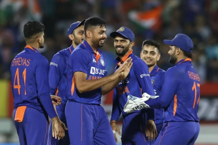 Brief Scores: India 169/6 in 20 overs (Dinesh Karthik 55, Hardik Pandya 46; Lungi Ngidi 2/20, Anrich Nortje 1/21) beat South Africa 87/9 in 16.5 overs (Rassie van der Dussen 20, Quinton de Kock 14, Avesh Khan 4/18, Yuzvendra Chahal 2/21) by 82 runs