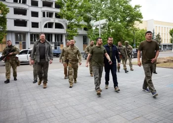 Ukraine conflict: Zelensky visits front-line cities Mykolaiv and Odesa