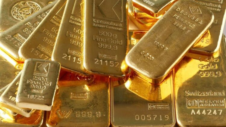 Gold jumps Rs 433; silver zooms Rs 990 amid strong global trends
