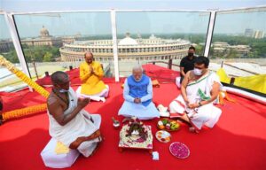 PM unveils National Emblem cast on the roof of the new Parliament Building