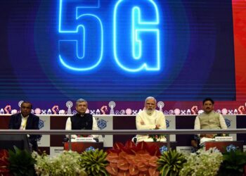 PM launches 5G Services