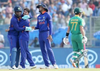 India vs South Africa Highlights 3rd ODI: IND beat SA by 7 wickets, win series 2-1