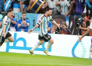 FIFA World Cup: Messi, Fernandez Goals Guide Argentina To A 2-0 Win Over Mexico