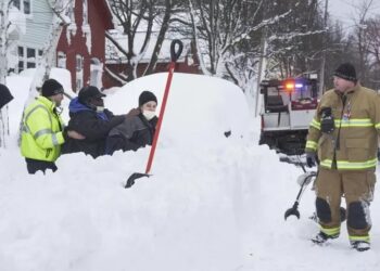 US winter storm kills over 60, more flights cancelled; driving ban enforced in Buffalo