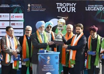 Union Minister for Youth Affairs & Sports Shri Anurag Thakur unveils Hockey World Cup trophy in National Capital