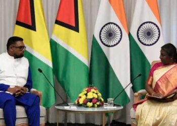 PRESIDENT DROUPADI MURMU MEETS PRESIDENT OF COOPERATIVE REPUBLIC OF GUYANA ON THE SIDELINES OF 17TH PRAVASI BHARATIYA DIVAS CONVENTION