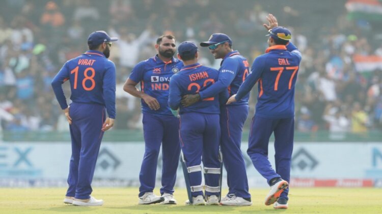 IND vs NZ 2nd ODI: Shami's Incredible Bowling, Rohit’s Fifty, Gill’s Unbeaten 40 Lead India To 8-Wicket Win Over New Zealand