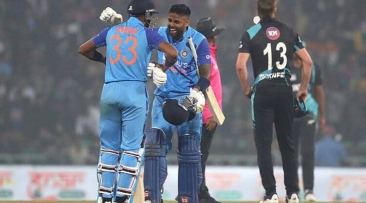 IND vs NZ 2nd T20 HIGHLIGHTS: Suryakumar leads India to thrilling last-over win, series level 1-1