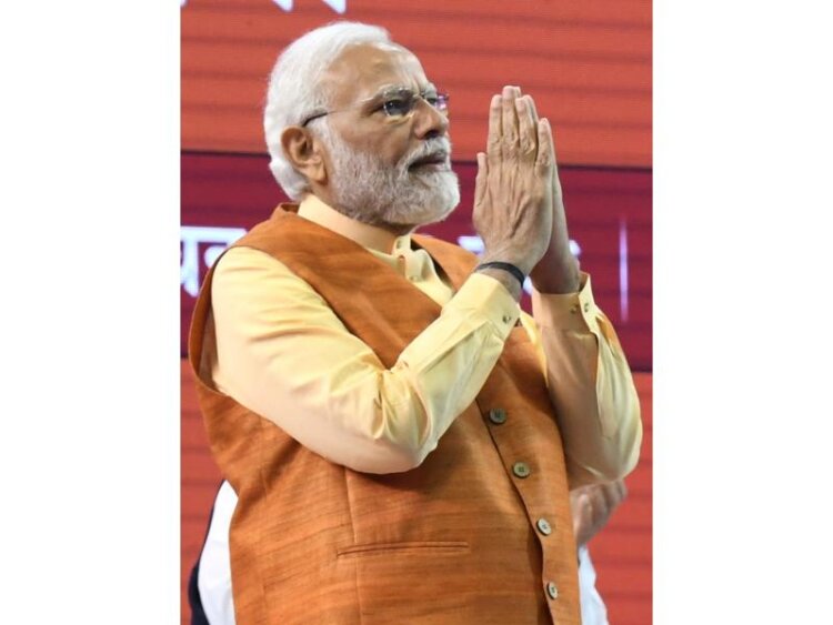 PM Modi Pays Tribute To Pulwama Heroes said- Their Courage Motivates Us To Build Strong India