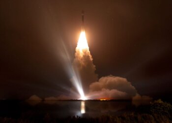 Oneweb’s 36 Satellites Integrated With Indian Rocket, Gearing Up For Orbit