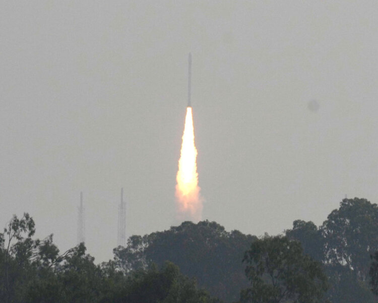 ISRO Successfully Launches SSLV-D2 Orbits with 3 Satellites Successfully