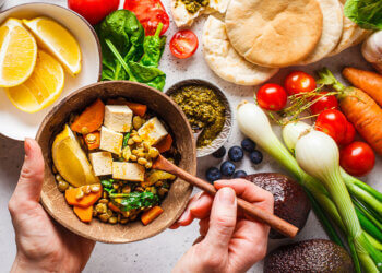 Know how to maintain healthy body weight without fad diets