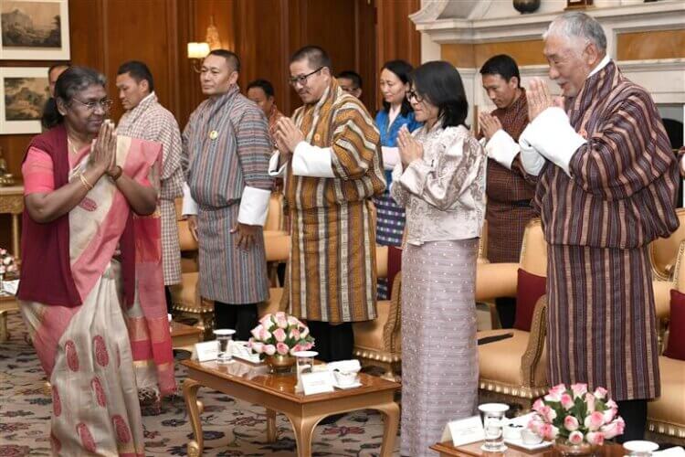 Parliamentary delegation from Bhutan calls on the President