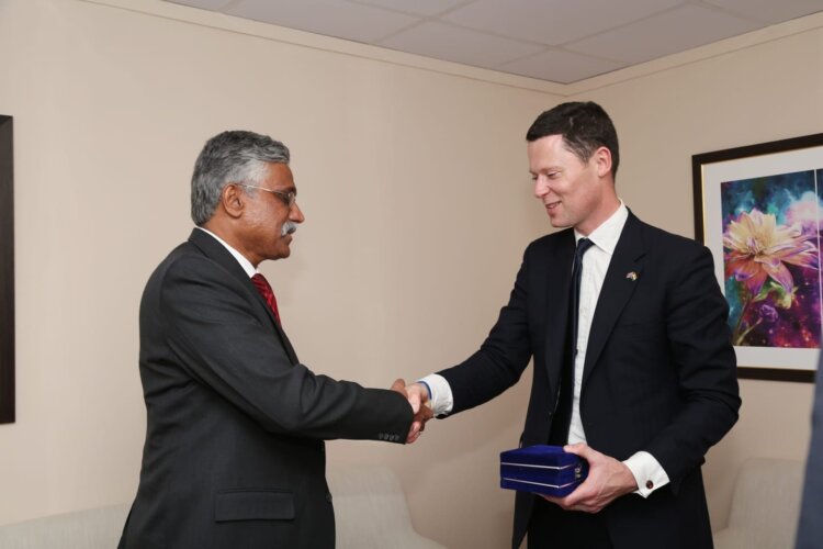 Defence Secretary holds talks with several defence delegations at Aero India 2023