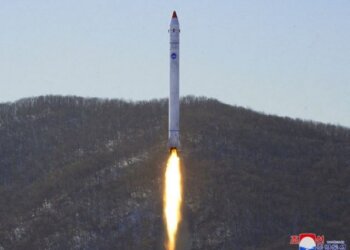 N.Korea Fires 2 Short-Range Ballistic Missiles Toward East Sea: Seoul