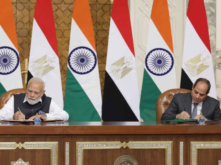 PM Modi, Egyptian Prez Ei-Sisi sign pact on strategic partnership