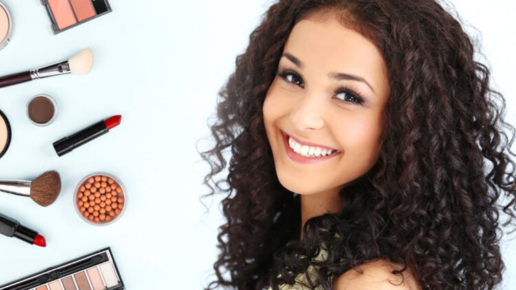 Monsoon makeup guide: essential tips to enhance your rainy season beauty