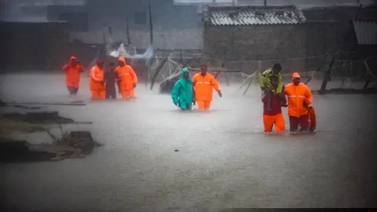 Cyclone Biparjoy: NDRF team rescues fishermen in Dwarka village