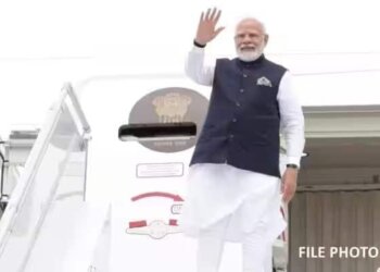 Modi Departs For France, UAE; Hopes To Deepen Ties