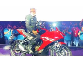 2023 Hero Karizma XMR 210 India launch on August 29