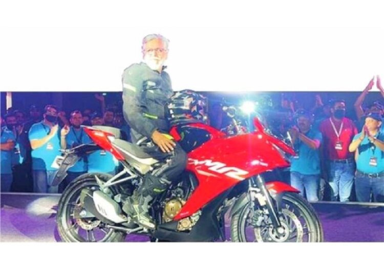 2023 Hero Karizma XMR 210 India launch on August 29