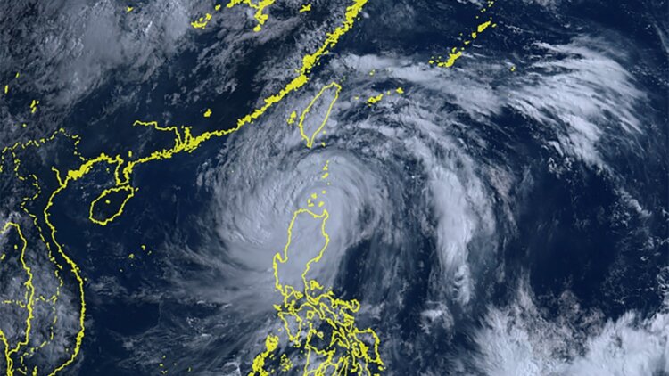 China Renews 2nd Highest Alert For Typhoon Doksuri