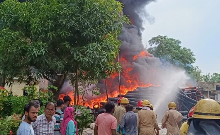 Fire Breaks Out In Factory In Delhi’s Nilothi Village