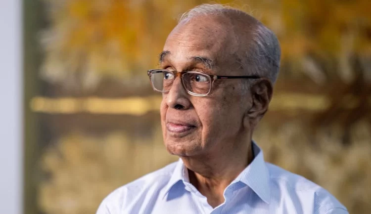 Indian Tycoon Donates $750M Sans Mobile: Remarkable Gesture