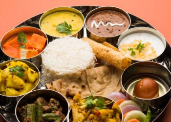 High Tomato Prices Drive 28% Surge in Veg Thali Costs