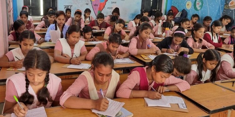 2 Indian languages for classes 9-10, 1 for classes 11-12: Ministry of Education's NCF
