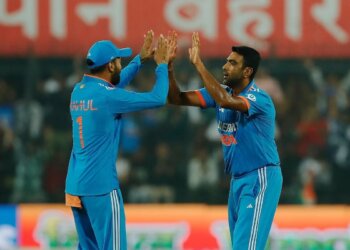 AUS vs IND 3rd ODI: Maxwell, Starc Return; AUS Bat First