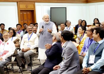 Prime Minister salutes teachers on Teachers Day