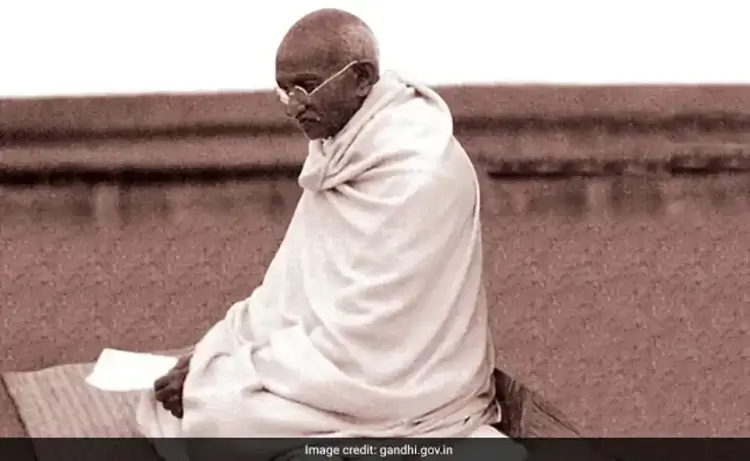 PM Modi Pays Tribute to Mahatma Gandhi: Live Updates 2023