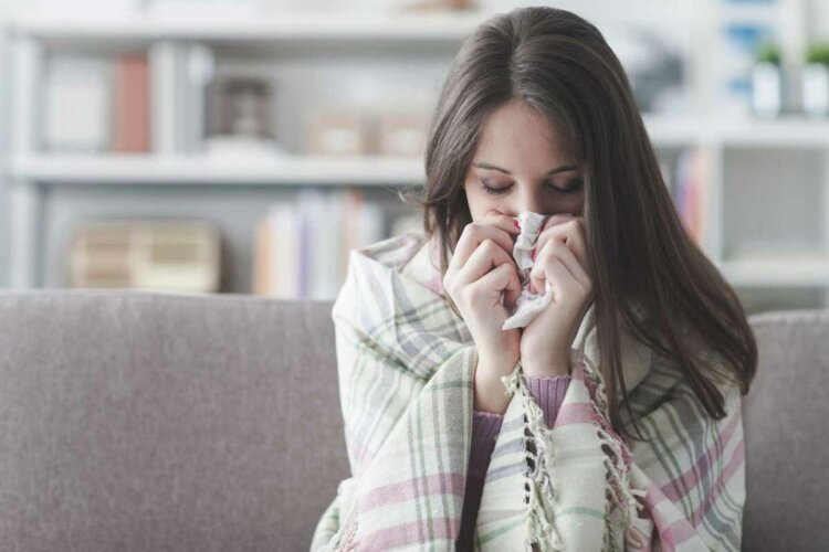 Suffering from severe Cold and Cough? 5 home remedies to clear phlegm deposited in the chest