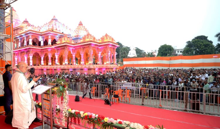 Union Home Minister and Minister of Cooperation Shri Amit Shah today inaugurated a Shri Ram Temple-themed Durga Puja pandal in Sealdah, West Bengal.