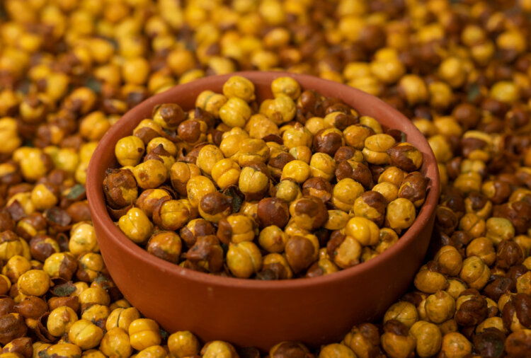Weight Loss With Roasted Chana: 6 Reasons Why This Winter Superfood Can Help You Shed Extra Fat