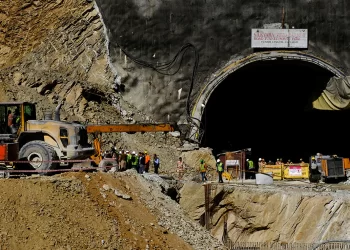 Uttarakhand Rescuers Drill Halfway to Reach Trapped Workers