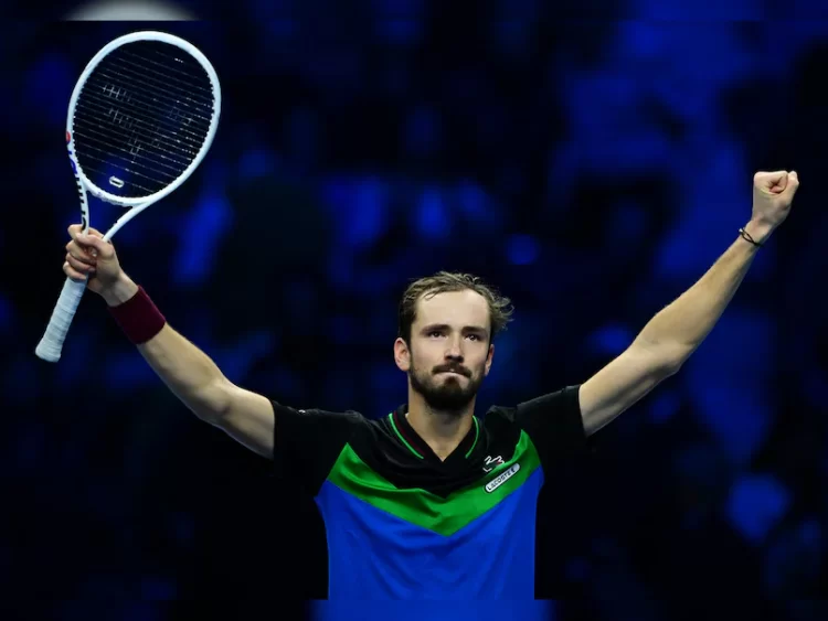 Medvedev Advances, Alcaraz Resumes: ATP Finals Semis Update