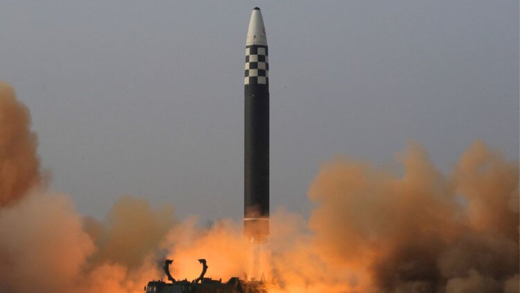 N.Korea Fires ‘Unspecified Ballistic Missile’ Toward East Sea For 2nd Day
