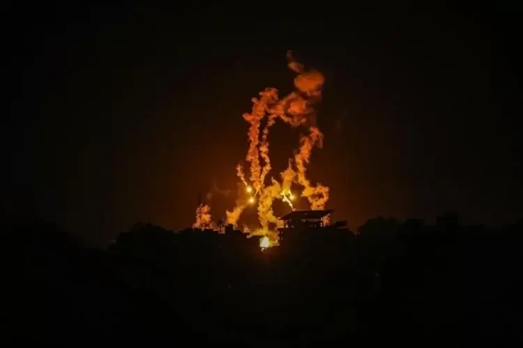 Heavy Fighting Continues In Gaza, Israel Says Hamas Command Centres Hit