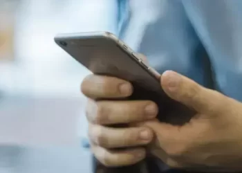 Centre Directs Social Media Subsidiaries To Ban Ads Of Illegal Betting, Loan Apps