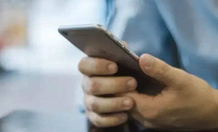 Centre Directs Social Media Subsidiaries To Ban Ads Of Illegal Betting, Loan Apps