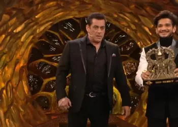 Bigg Boss 17: Munawar Faruqui emerges as the winner, beats Abhishek Kumar to lift trophy