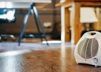 Room Heater Side Effects: Dryness, Itchy Eyes And 5 Other Ways How It Can Impact Our Health
