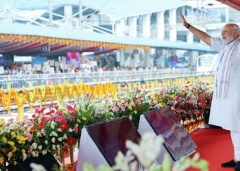 PM Modi to unveil another mega railway project! Stage set for over 500 Amrit Bharat stations with advance facilities