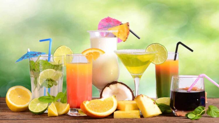 Heat Wave: Electrolyte-rich drinks and hydration hacks to beat the heat this summer
